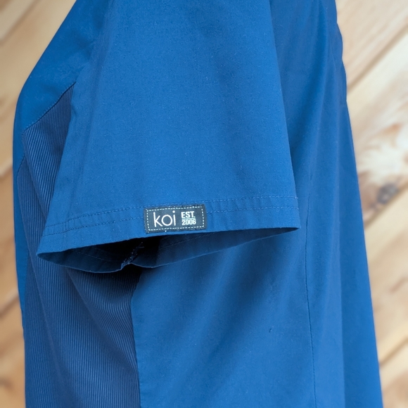 Koi Basics Blue Scrub Top - Picture 6 of 7